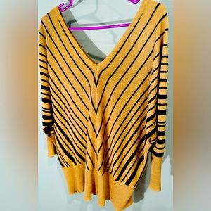 Caramel/black V-neck CATO 22/24